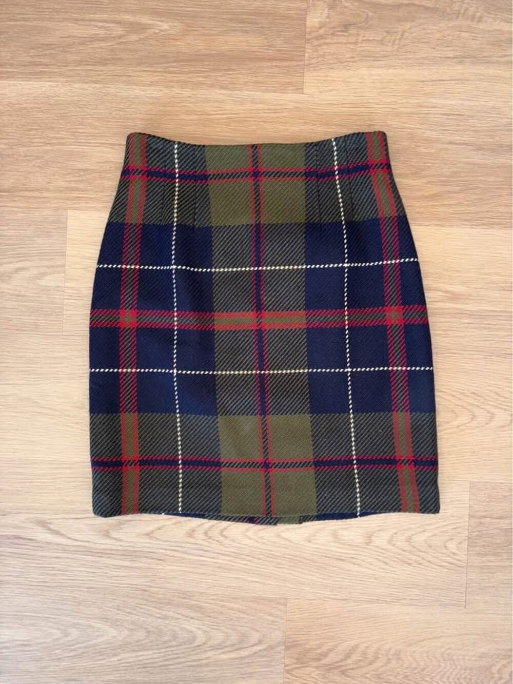 Chadwicks Wool blend green navy blue red & white plaid skirt size 6P petite